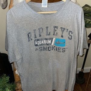 Vintage Ridley’s Smoky Mountains Aquarium T-shirt